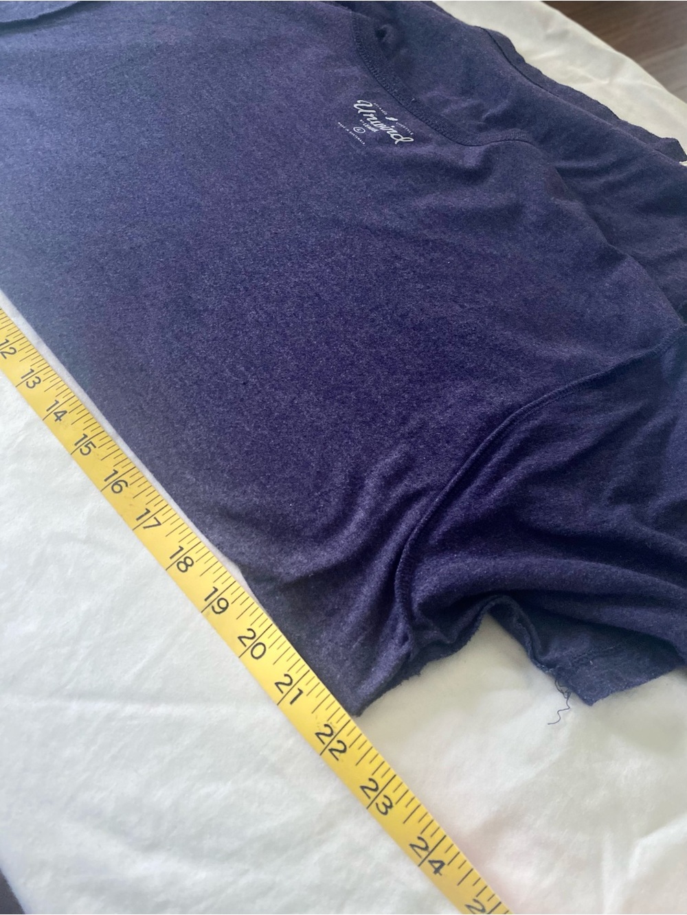 Unwind by League Adventures on the Gorge Graphic Crew Neck Navy Men Large - Picture 7 of 9